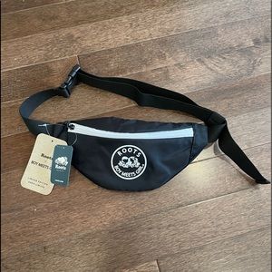 New! Roots Canada United Fanny Pack Black